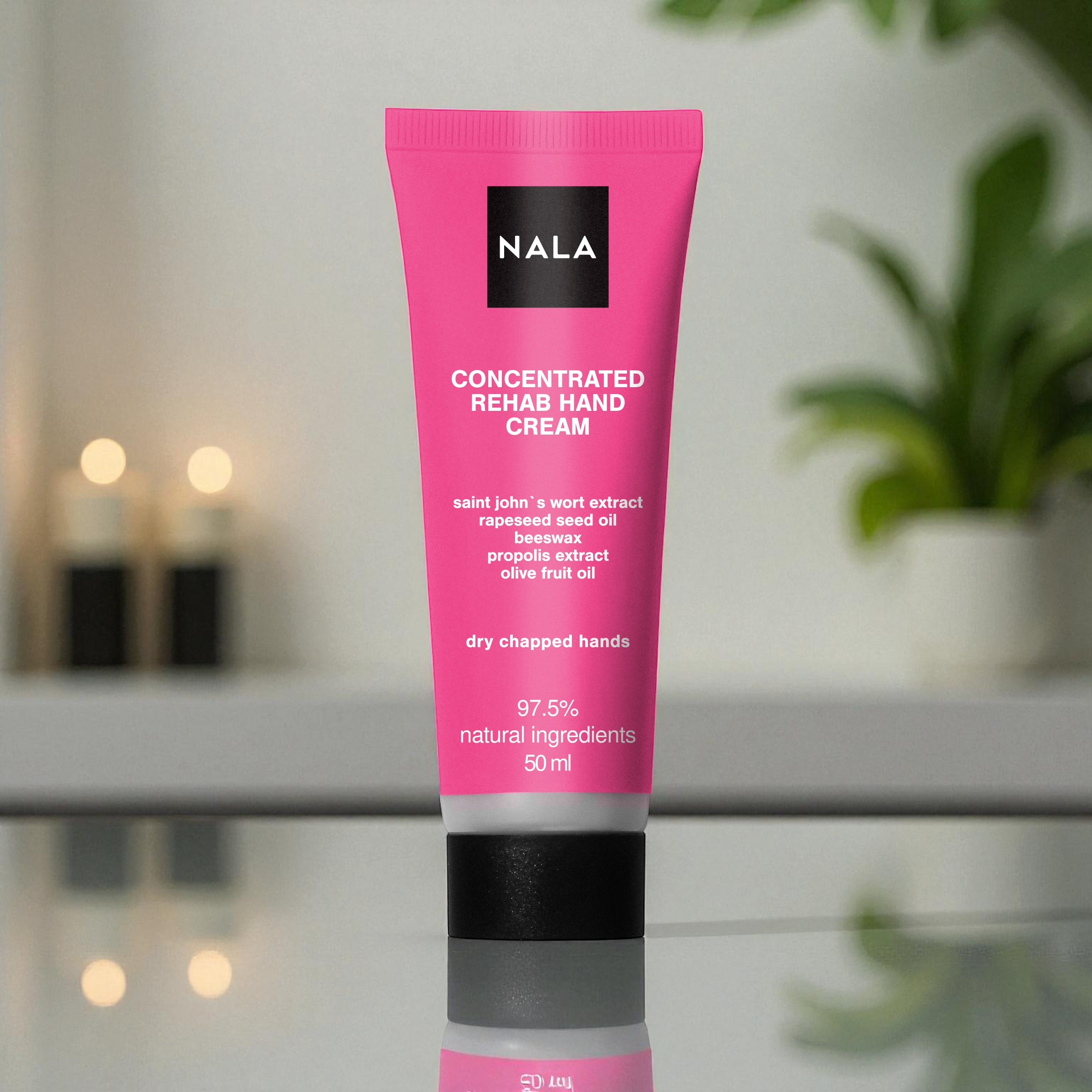 Cremă de Mâini Concentrată Regenerantă - Extract Sunătoare, Ulei Rapiță, Ceară de Albine, Propolis, Ulei Măsline