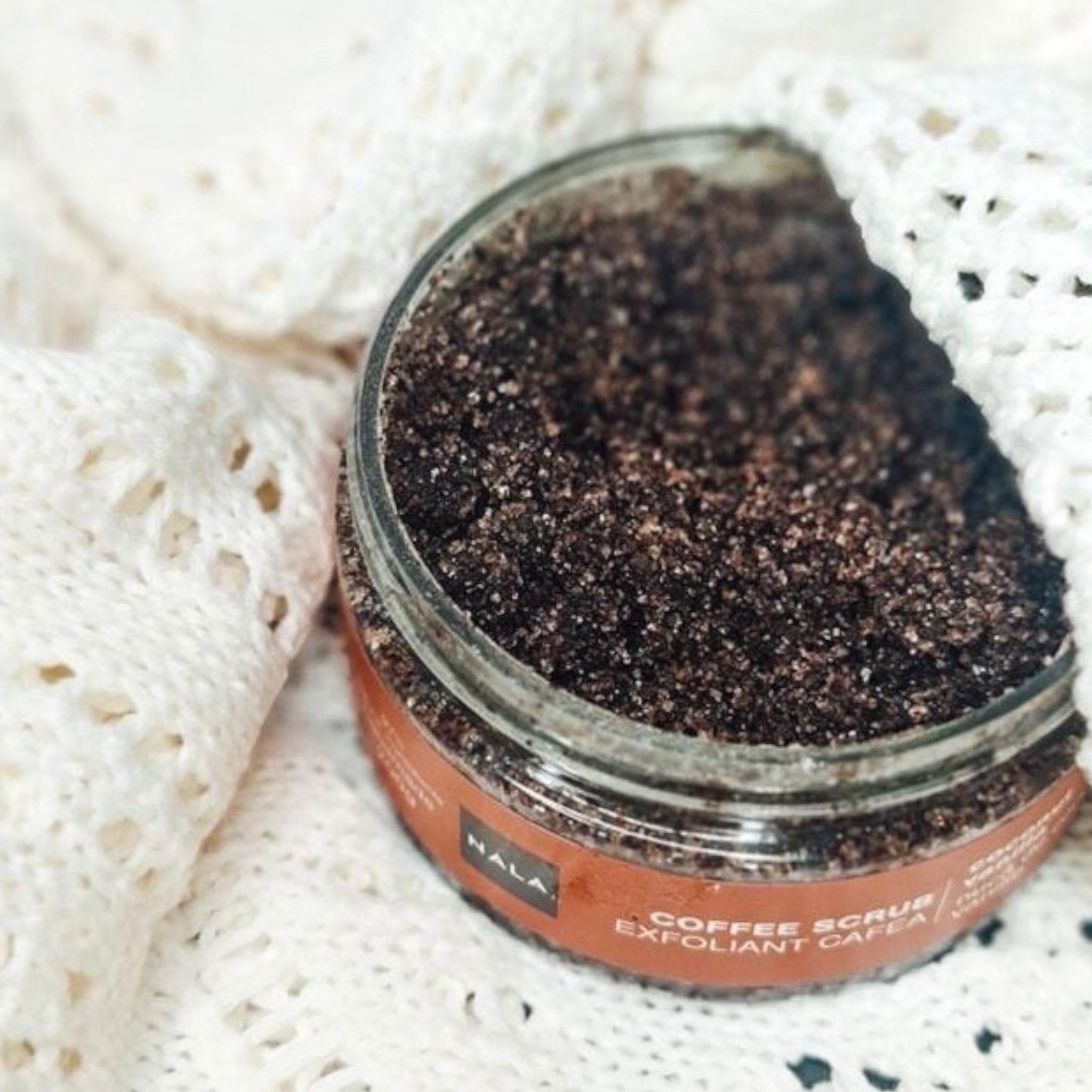 Scrub CAFEA - Nucă de Cocos & Vanilie