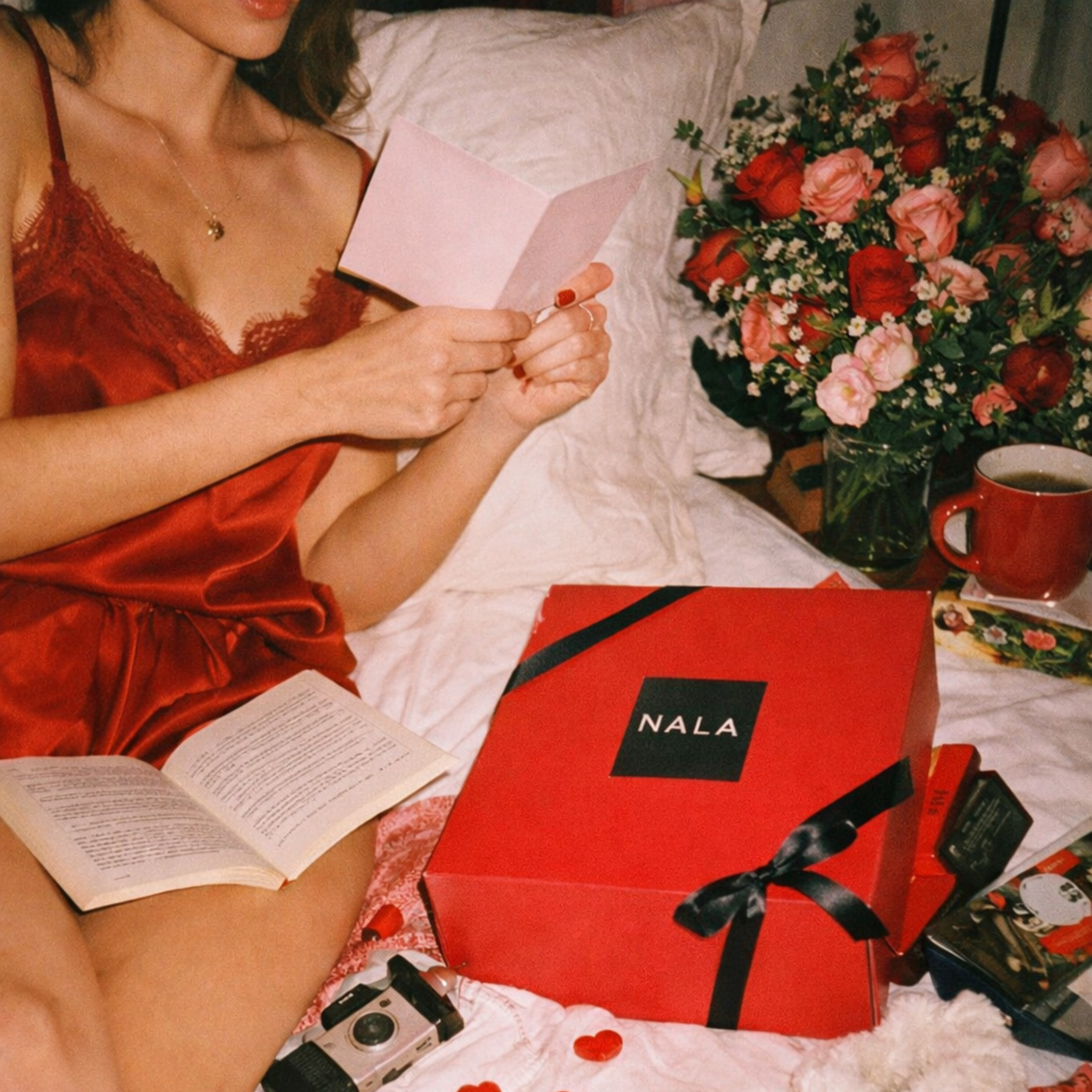 Set CADOU Hidratare Efervescentă - Trandafir &amp; Zmeură