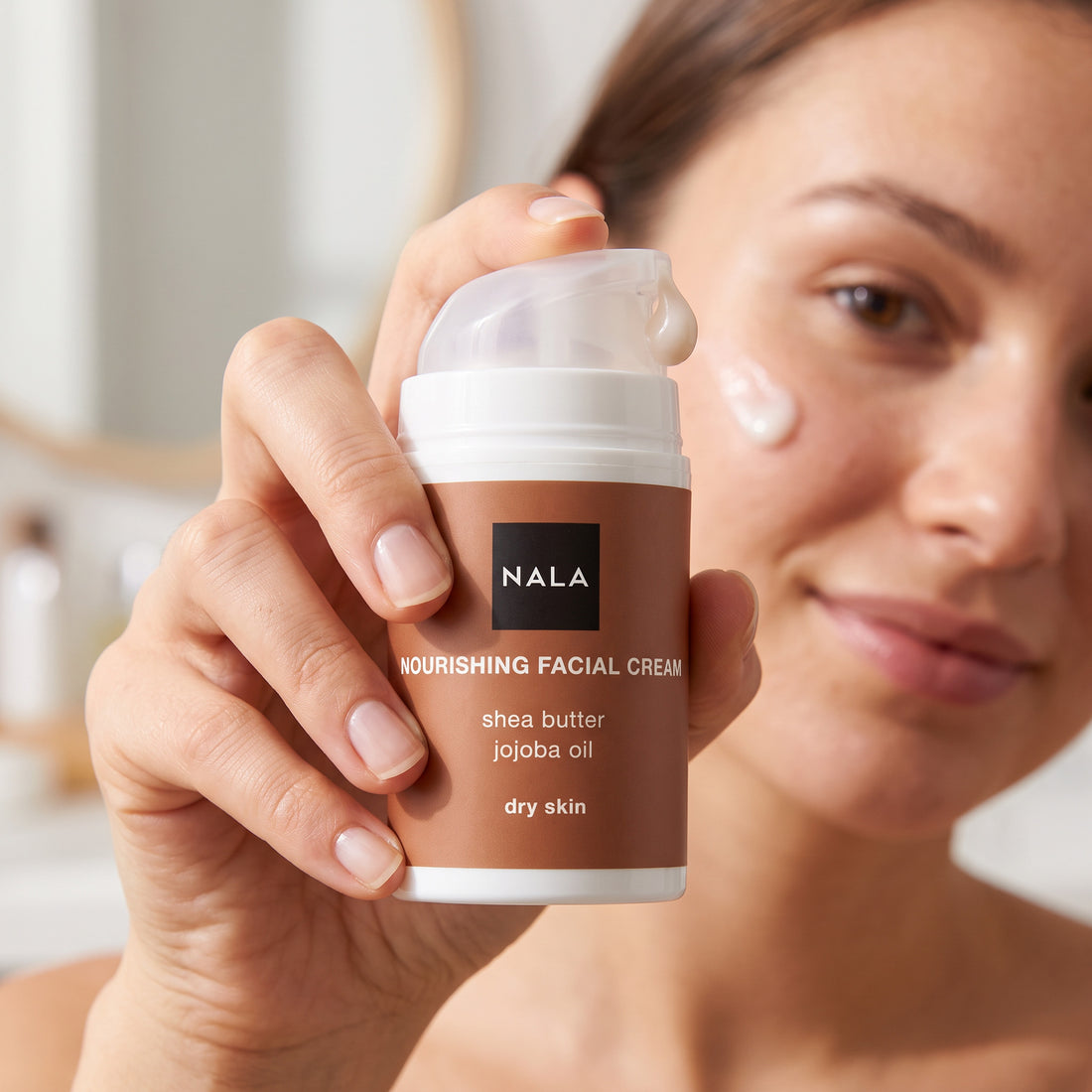 Cremă de față Nutritivă - Ten Uscat - Shea &amp; Jojoba