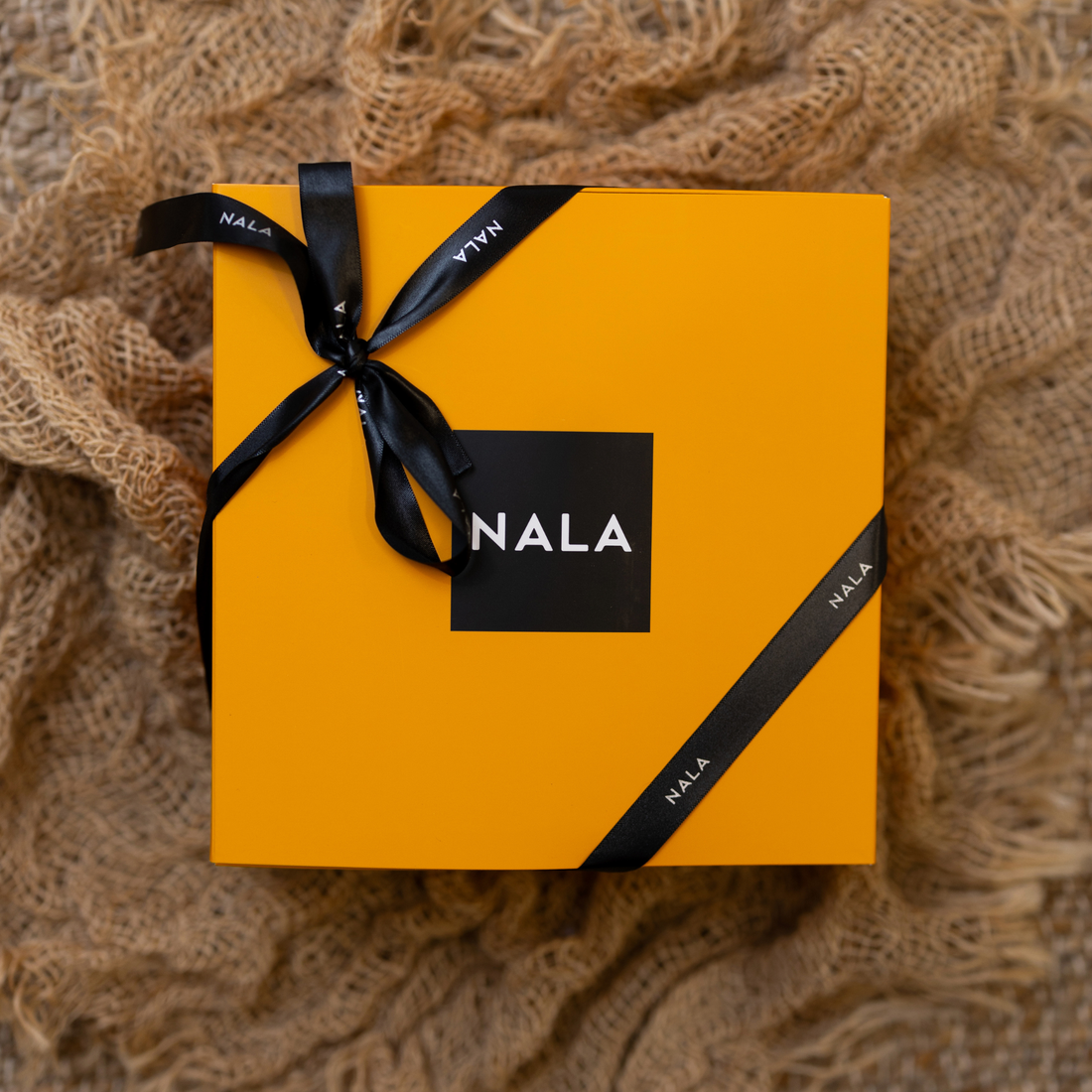 Set CADOU Hidratare și Exfoliere Intensă - Cafea