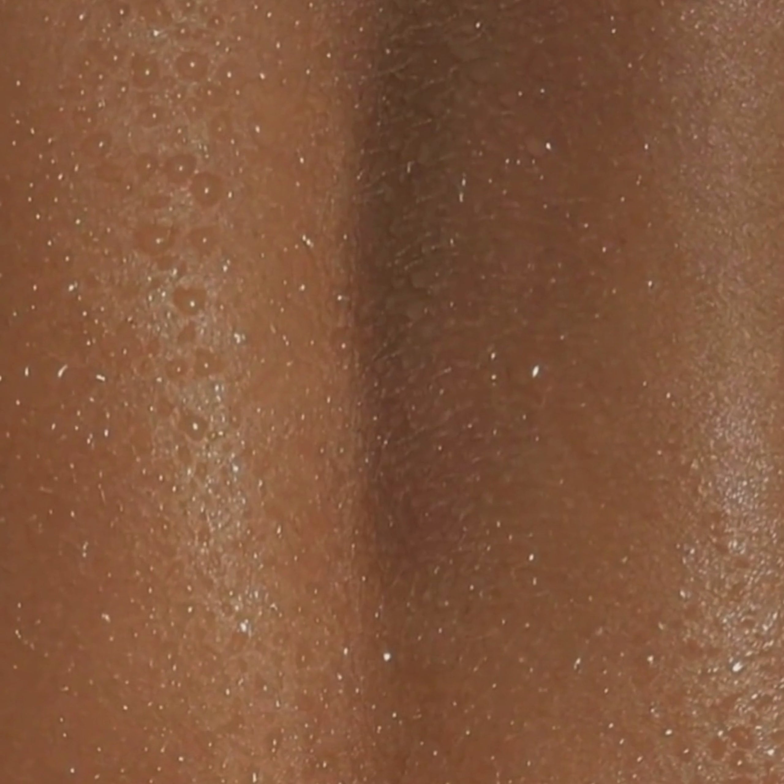 Ulei bronzant &amp; accelerator de bronz SPF6 - Extract de Nucă &amp; Lipstick Tree