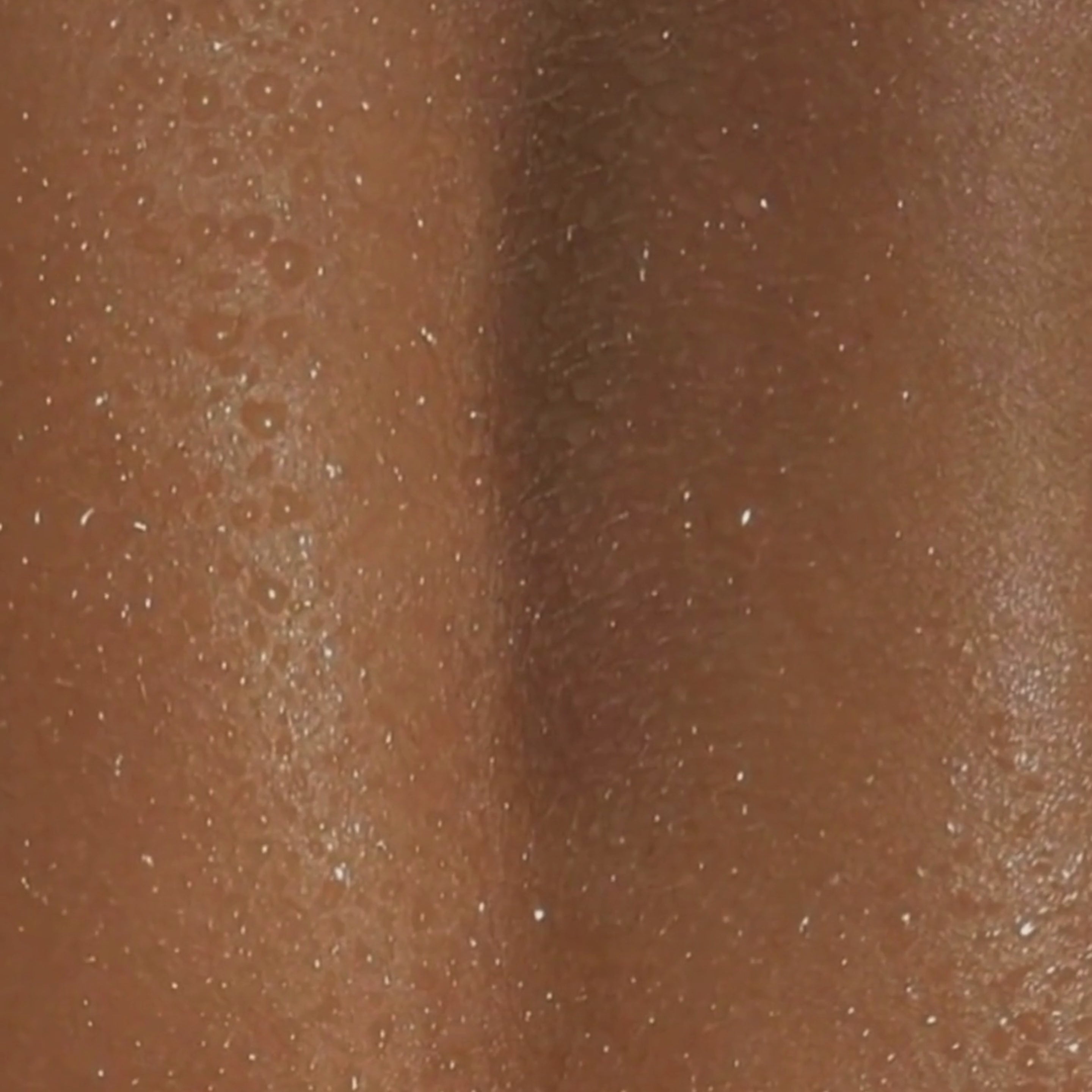 Ulei bronzant &amp; accelerator de bronz SPF6 - Extract de Nucă &amp; Lipstick Tree
